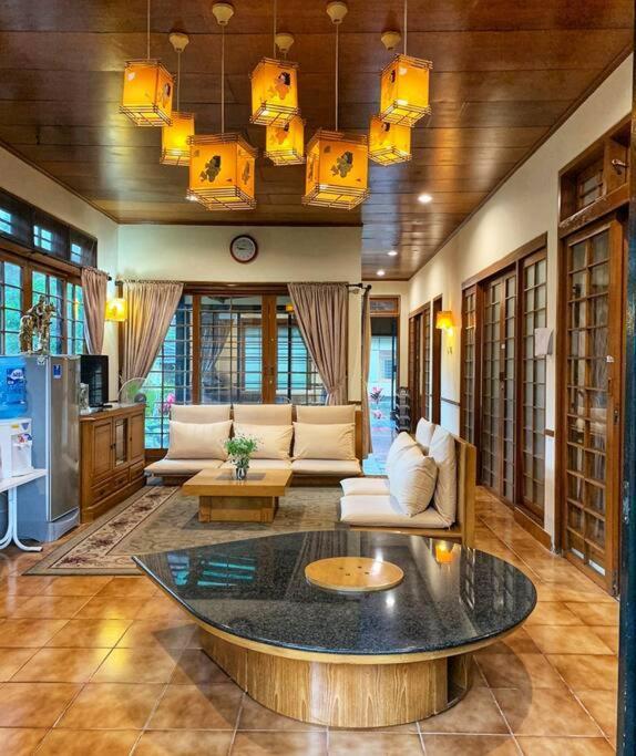 Designer Villa Tokyo Cianjur Exterior photo